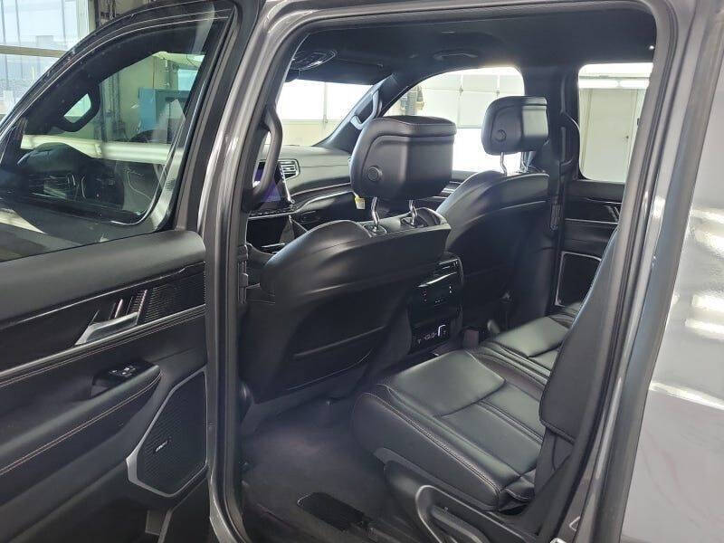 2024 Jeep Wagoneer
