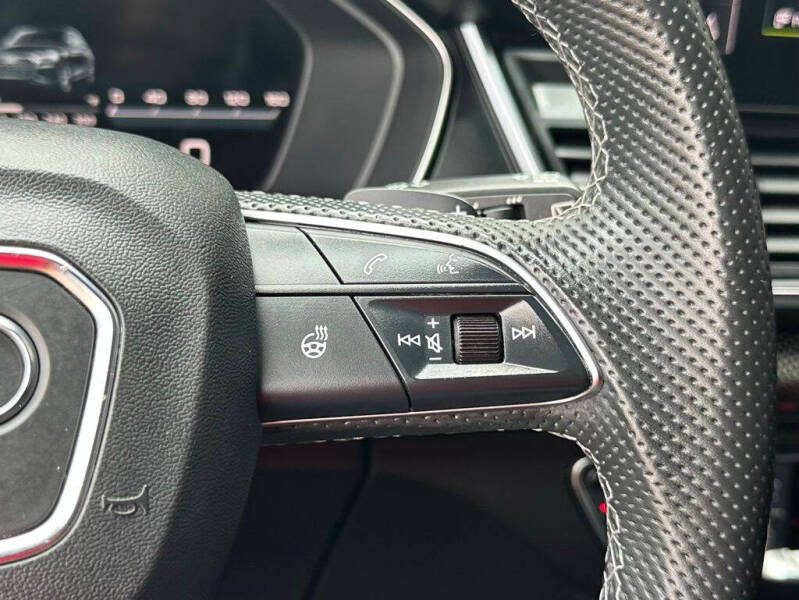 2022 Audi SQ5 3.0T quattro Premium Plus