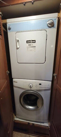 2016 Freightliner XCR Chassis