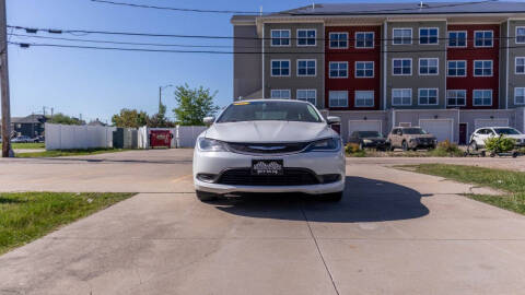 2016 Chrysler 200 LX