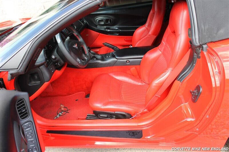 2001 Chevrolet Corvette 33