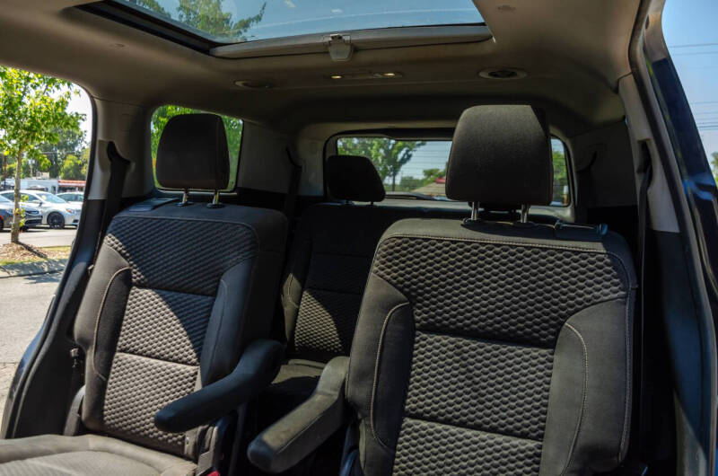 2017 GMC Acadia SLE-2