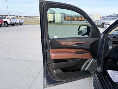 2017 Cadillac Escalade ESV Luxury