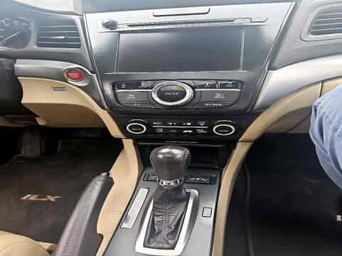 2017 Acura ILX w/Tech