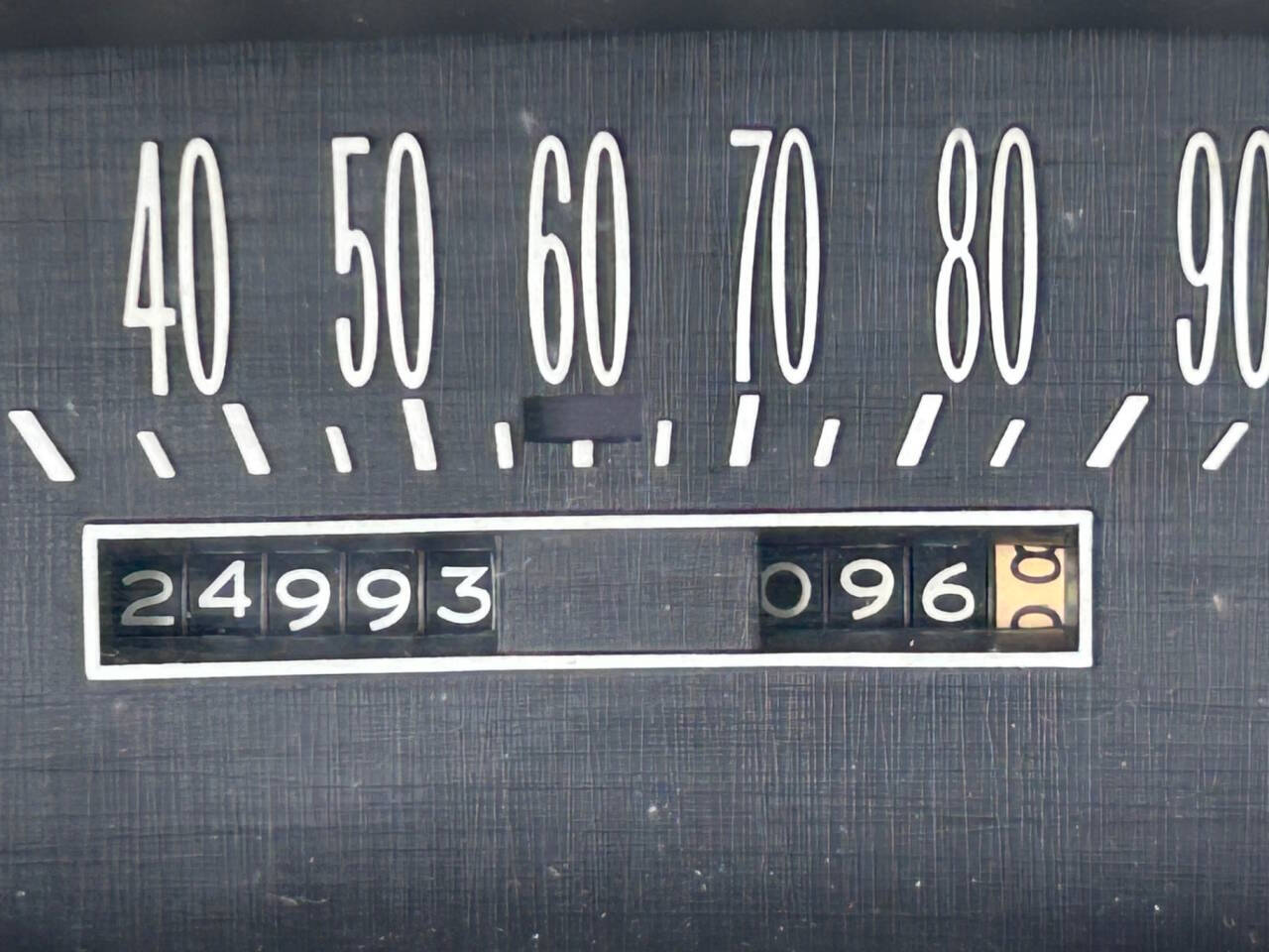 1973 Cadillac DeVille 32