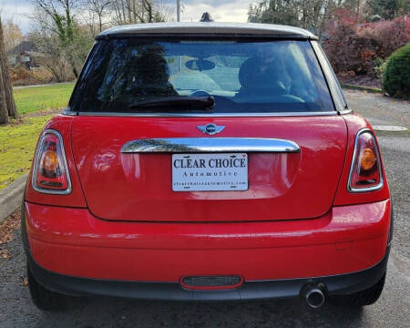 2009 MINI Cooper for sale at CLEAR CHOICE AUTOMOTIVE in Milwaukie OR