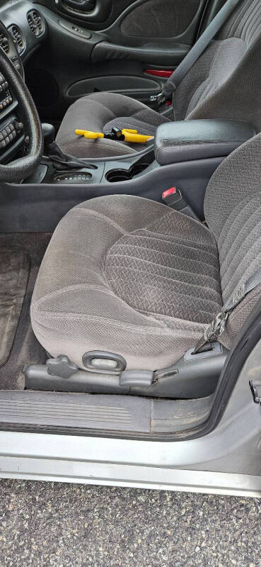 2003 Pontiac Bonneville SE