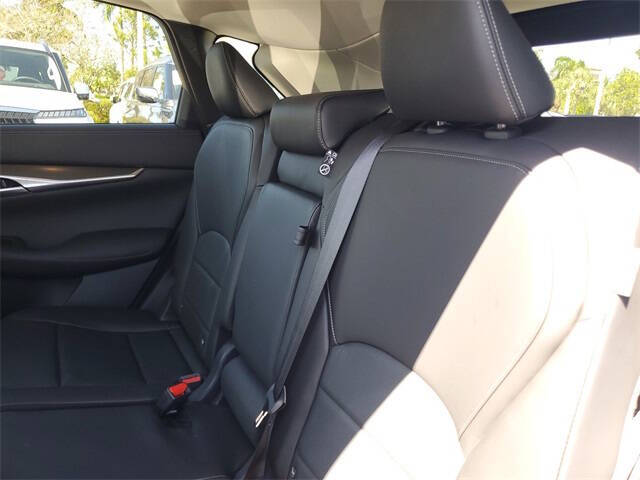 2025 Infiniti QX50 Luxe