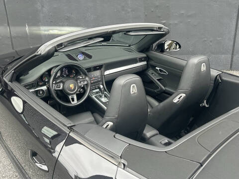 2017 Porsche 911 Carrera 4S