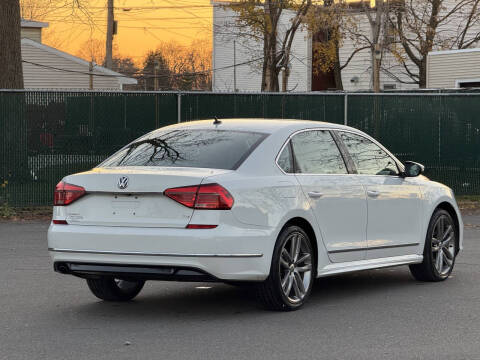 2016 Volkswagen Passat 1.8T R-Line