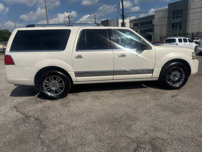2008 Lincoln Navigator L