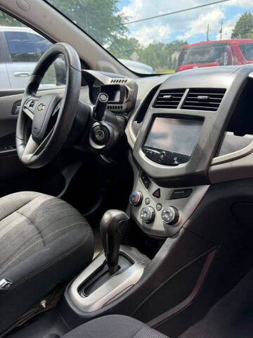 2016 Chevrolet Sonic LT Auto