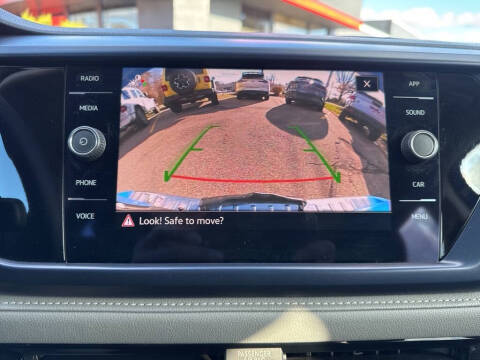 2023 Volkswagen Taos SE 4Motion