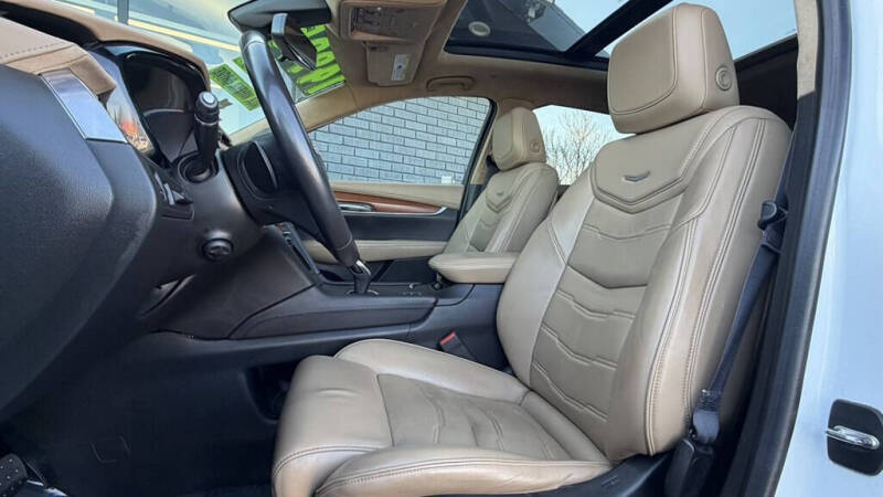 2017 Cadillac XT5 Platinum