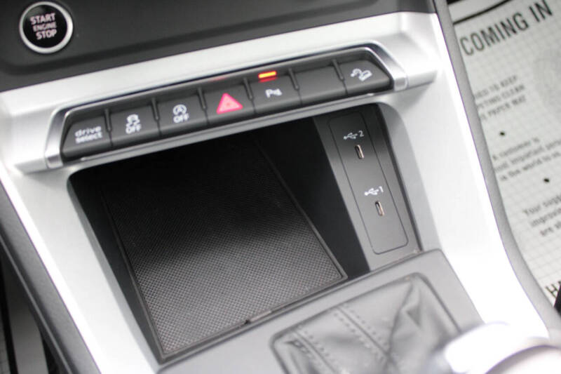 2022 Audi Q3 quattro S line Premium 45 TFSI