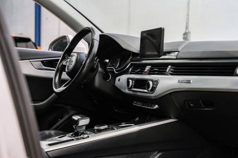 2017 Audi A4 2.0T quattro Premium