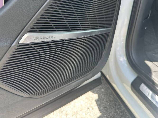 2023 Audi Q7 Premium Plus