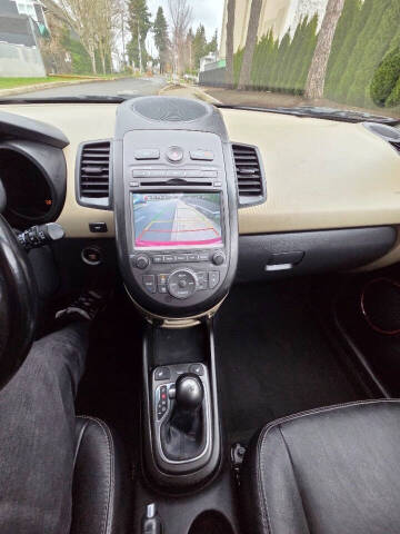 2013 Kia Soul +