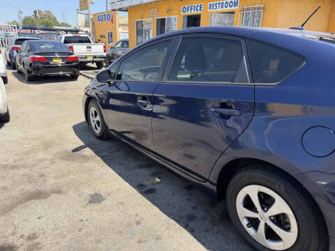 2014 Toyota Prius Three