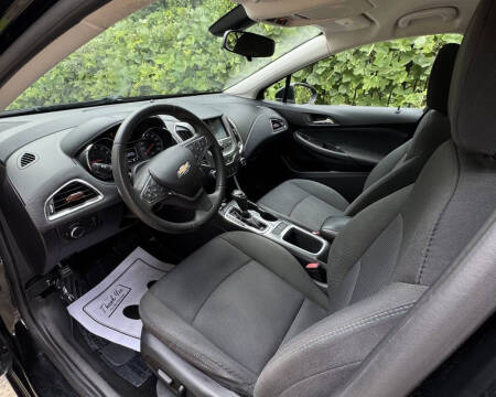 2017 Chevrolet Cruze LT Auto