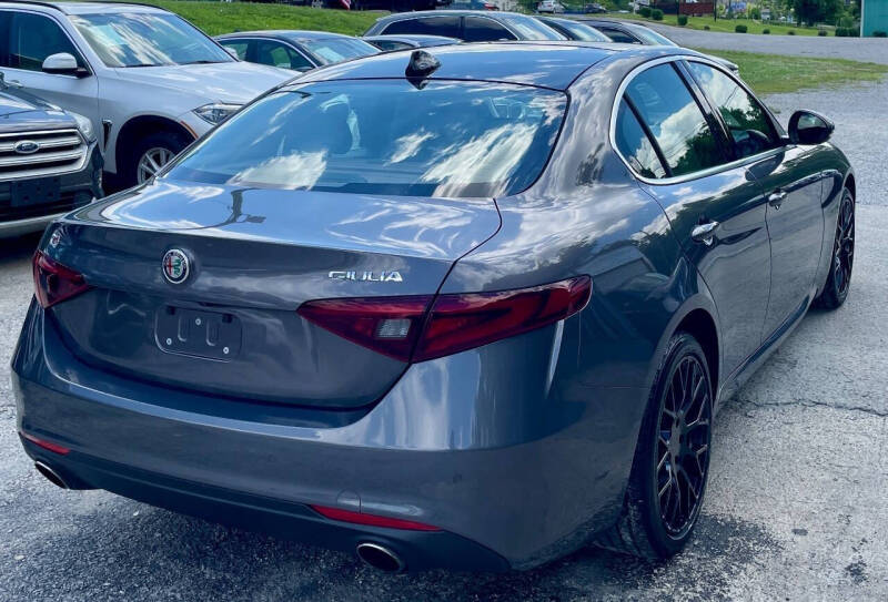 2017 Alfa Romeo Giulia Ti