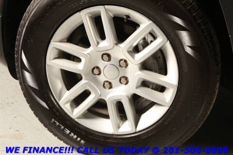 2022 Land Rover Defender 110 SE