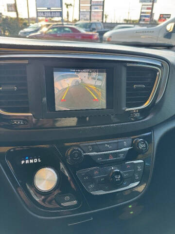 2020 Chrysler Pacifica Touring L 35th Anniversary