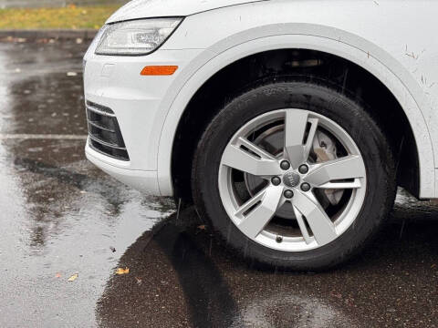 2019 Audi Q5 quattro Premium 45 TFSI