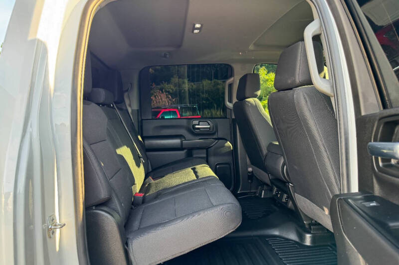 2026 Chevrolet Silverado 3500HD CC Work Truck