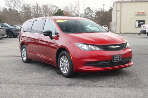 2026 Chrysler Voyager LX