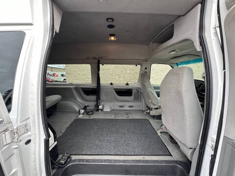 2008 Ford E-Series E-150 XLT