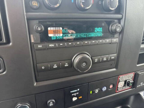 2025 Chevrolet Express 2500