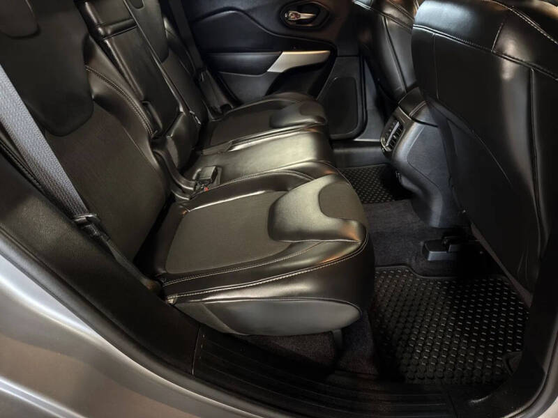 2018 Jeep Cherokee Latitude Plus