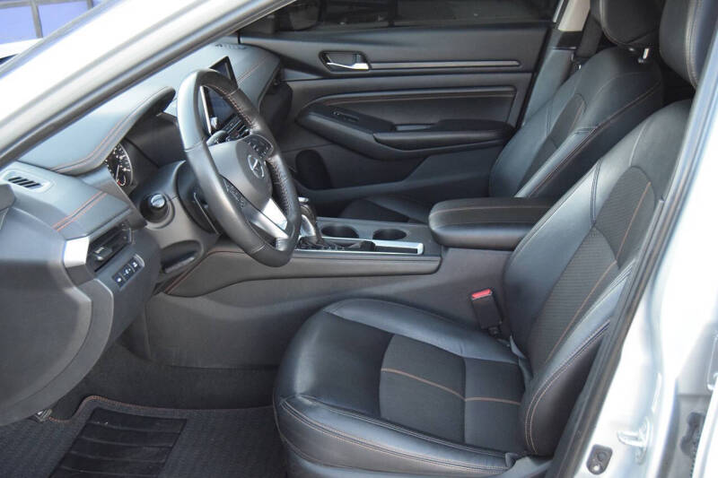 2022 Nissan Altima 2.5 SR