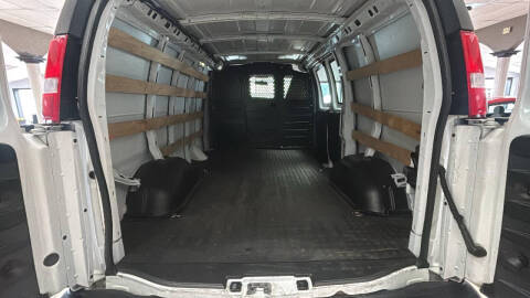 2020 GMC Savana 2500