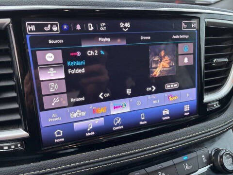 2024 Chrysler Pacifica Touring