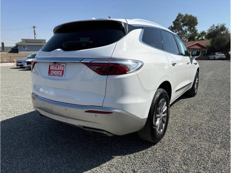 2022 Buick Enclave Essence