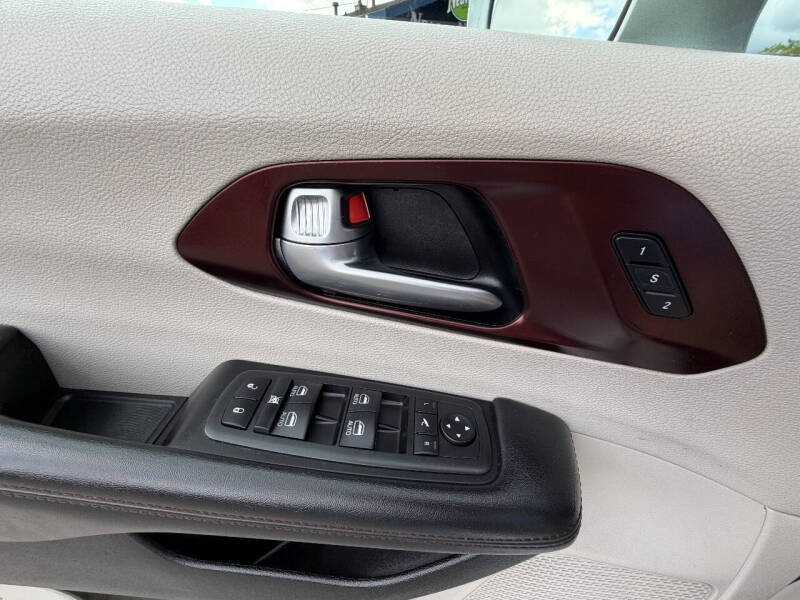 2020 Chrysler Pacifica Limited