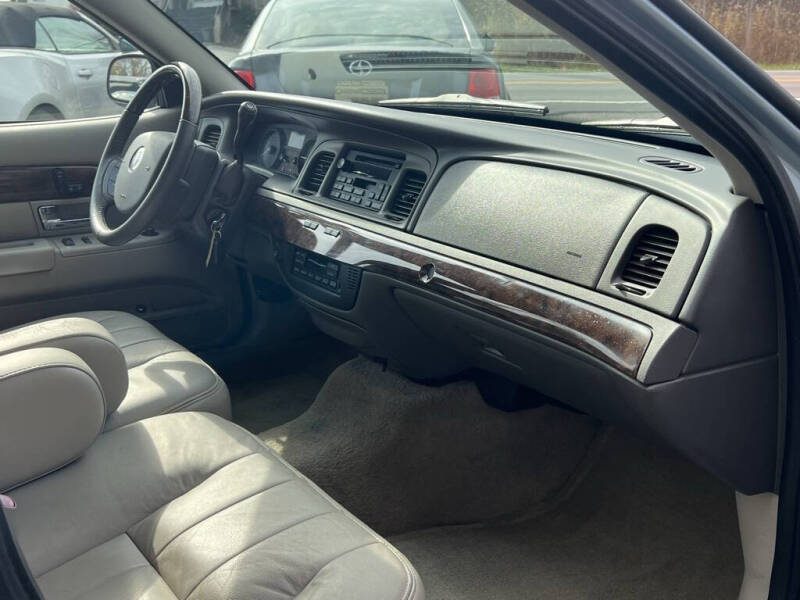 2010 Mercury Grand Marquis LS
