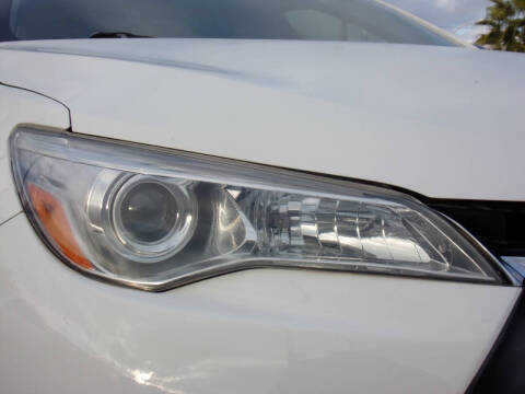 2017 Toyota Camry LE