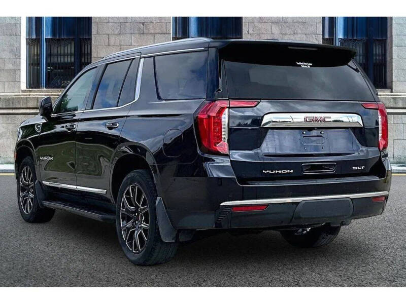 2024 GMC Yukon SLT