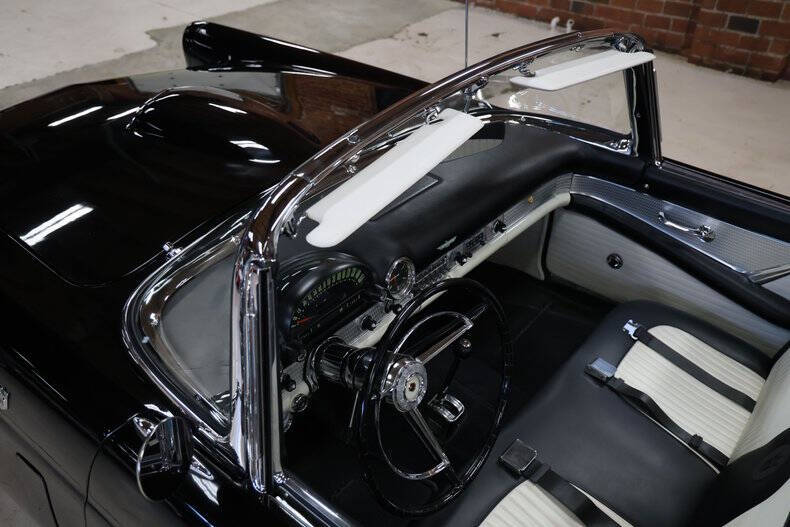 1956 Ford Thunderbird