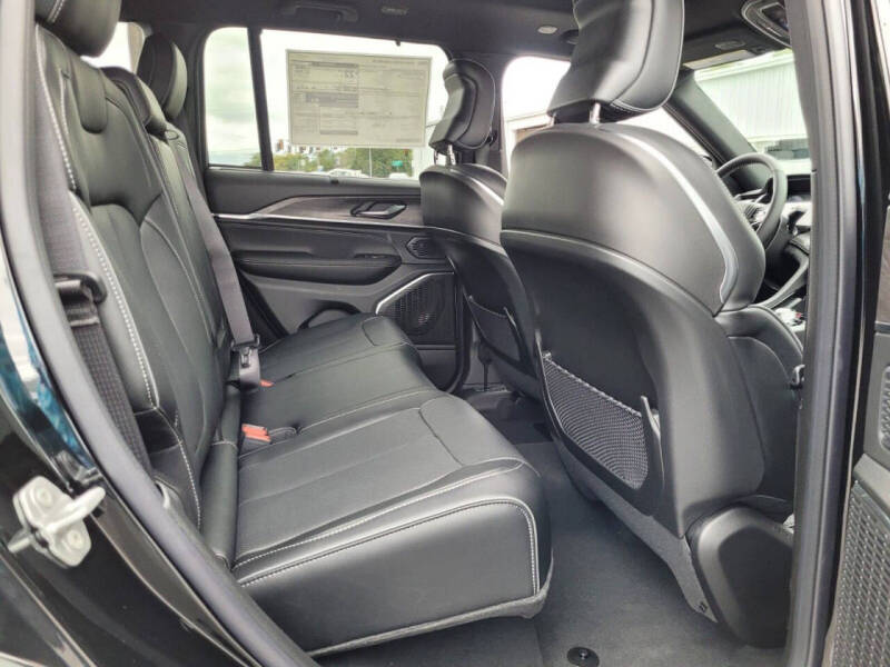 2025 Jeep Grand Cherokee Overland