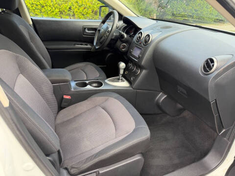 2011 Nissan Rogue SV