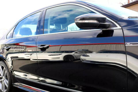 2019 Volkswagen Passat SE R-Line