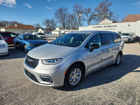 2024 Chrysler Pacifica Touring L
