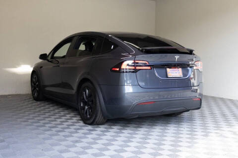 2023 Tesla Model X Standard Range