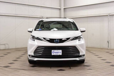 2025 Toyota Sienna Limited 7-Passenger