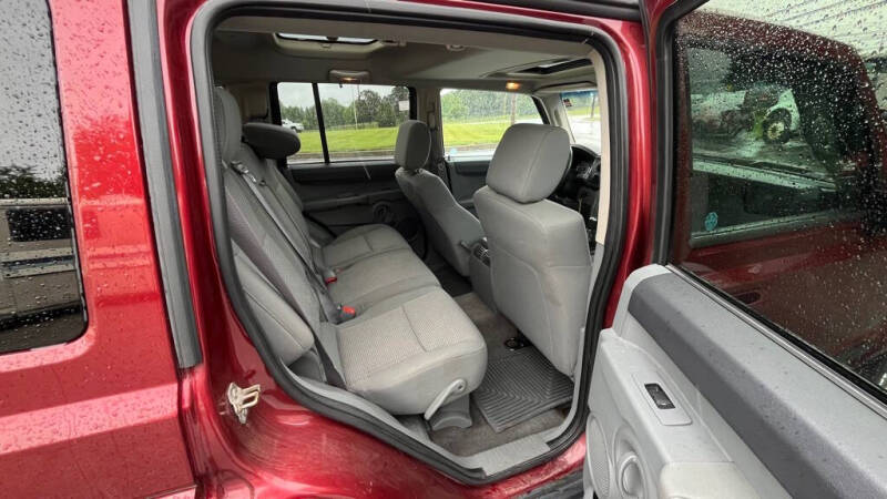 2007 Jeep Commander Sport