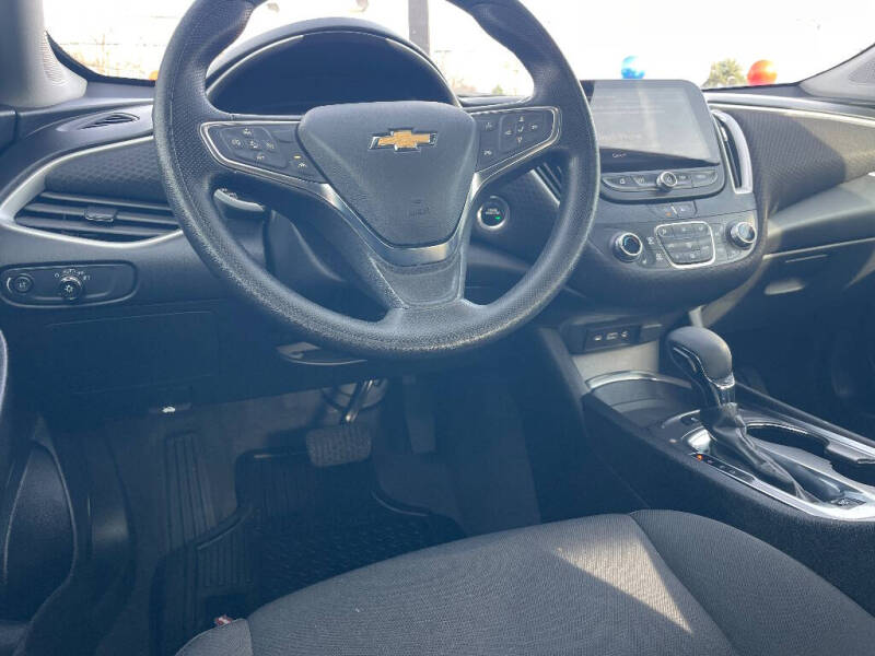 2024 Chevrolet Malibu LT